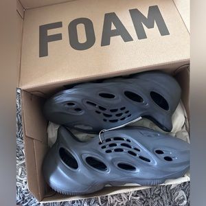 Yeezy Foam Runner